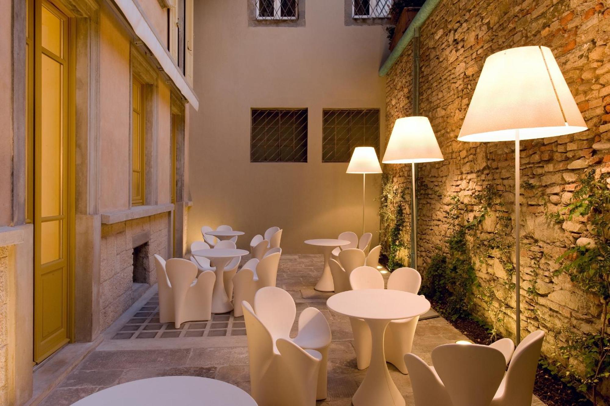 Hotel Petronilla - In