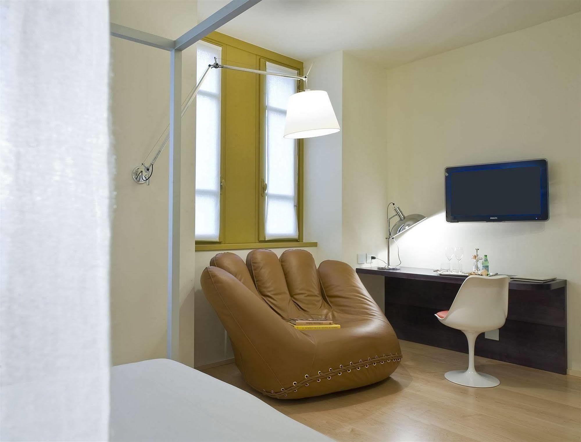 Hotel Petronilla - In